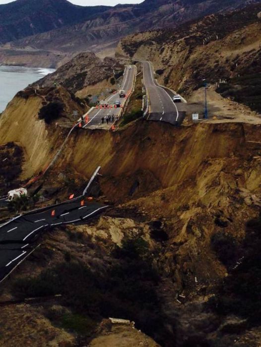 Terremoto no México destrói estrada19